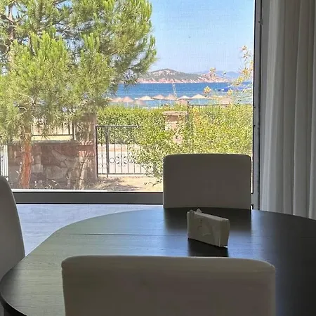 Villa Relaxing By The *