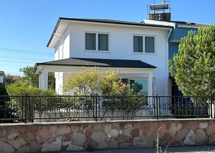 Villa Relaxing By The *