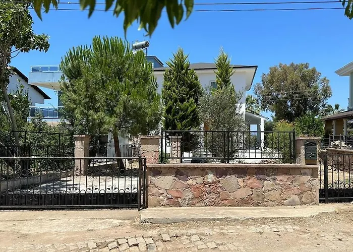 Relaxing By The Villa Ayvalik