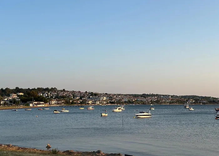 Villa Relaxing By The *